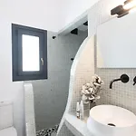 Capari Maisonette With Shared Pool Villa *