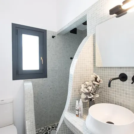 Capari Maisonette With Shared Pool Villa *