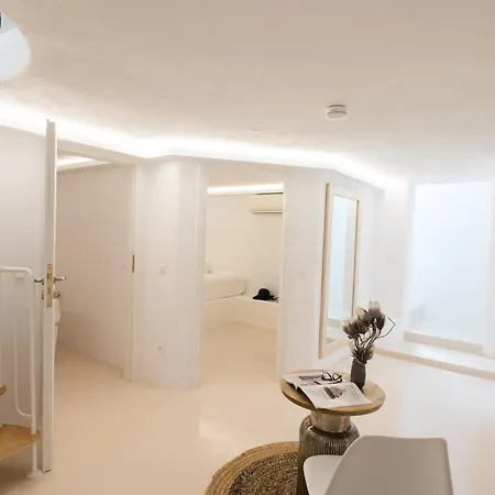 Capari Maisonette With Shared Pool Villa *